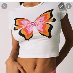 I am Gia butterfly tee NWT size medium